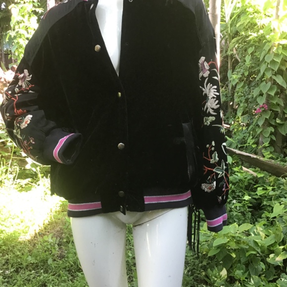 Vintage velvet fringed embroidered jacket - Picture 3 of 8